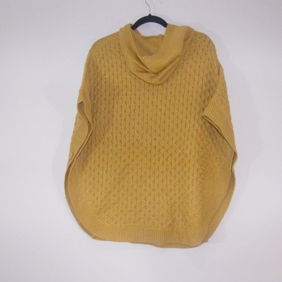Knitted Poncho by Orange Fashion Village - Picture 2 of 2